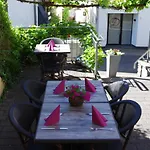 Guest house Gast Und Weinhof Beim Schneemann Valwig
