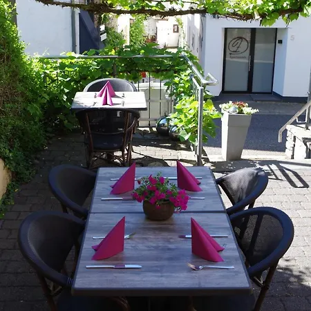 Guest house Gast Und Weinhof Beim Schneemann Valwig