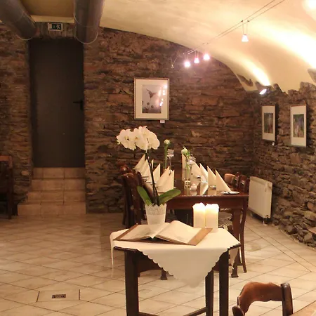 Gast Und Weinhof Beim Schneemann 3*