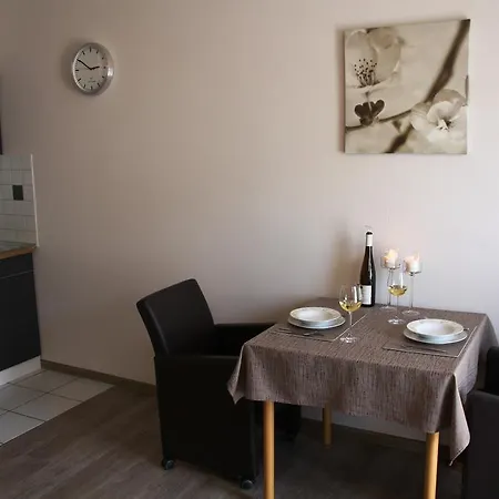 Gast Und Weinhof Beim Schneemann Valwig