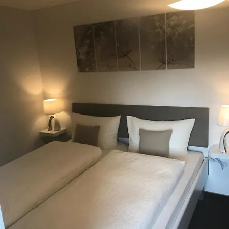 Gast Und Weinhof Beim Schneemann Guest house Valwig