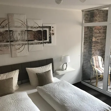 Gast Und Weinhof Beim Schneemann 3*