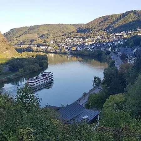 Gast Und Weinhof Beim Schneemann