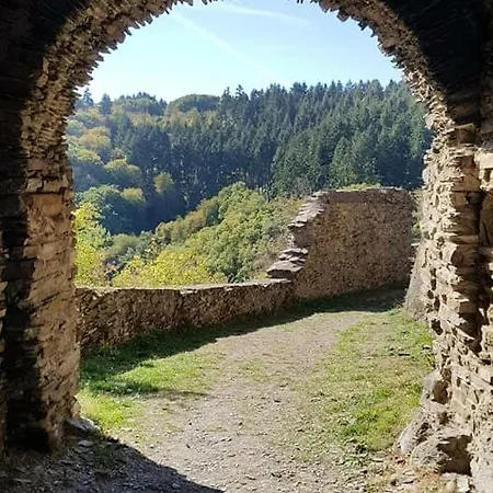 Gast Und Weinhof Beim Schneemann Gasthof Valwig